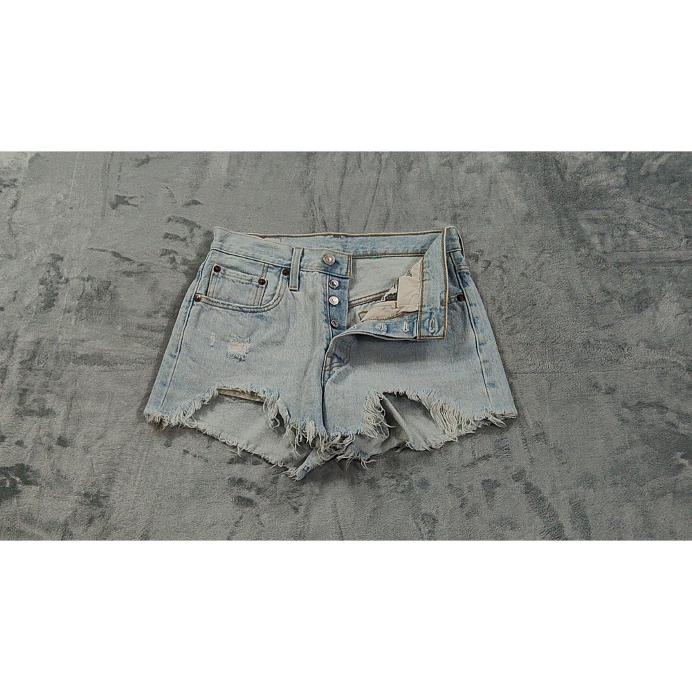 Levis 501 Original High Rise Distressed Denim Shorts Light Wash Size 26 Waist 28